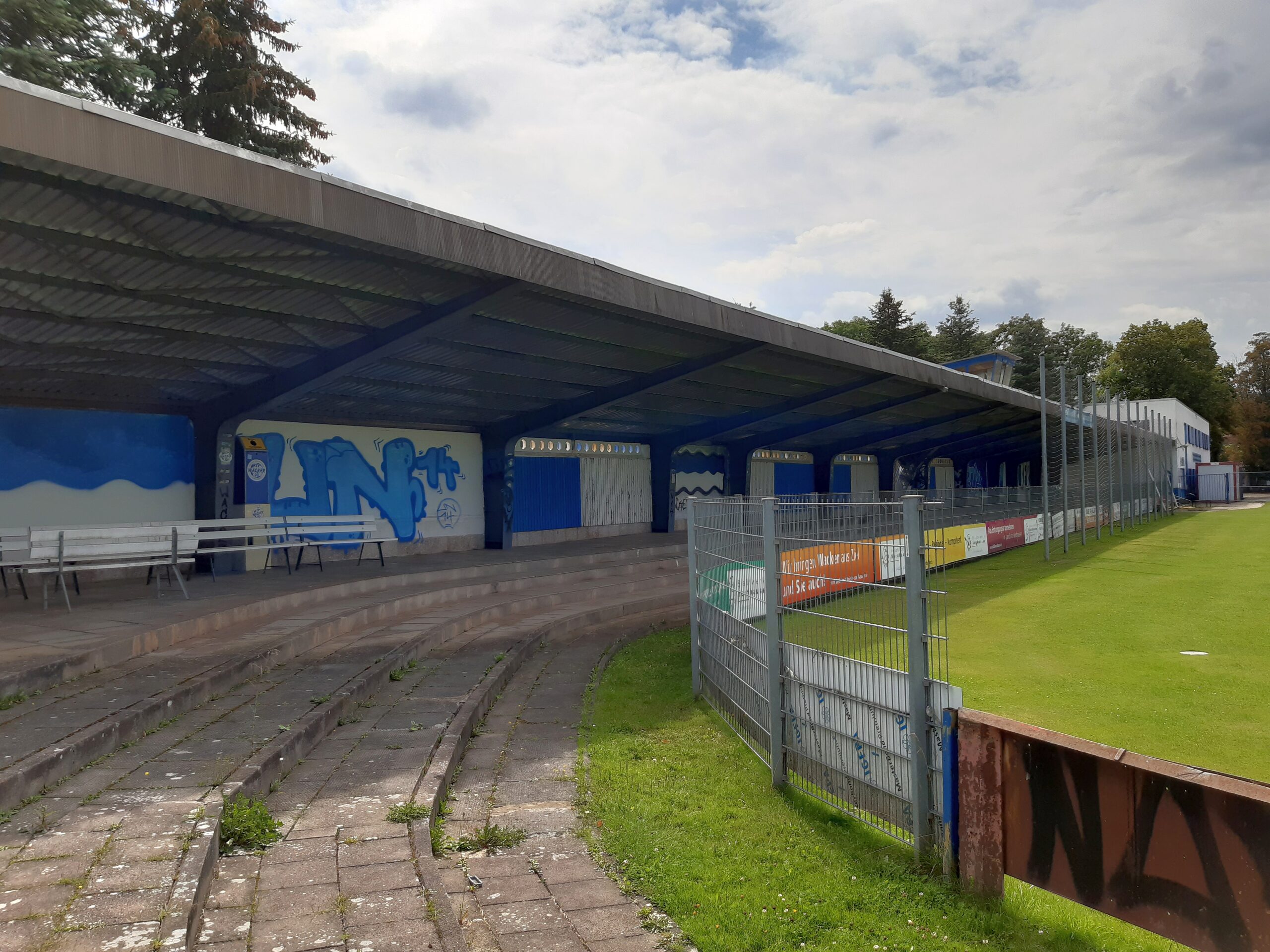 Die Heimat der Wacker-Fans im Albert-Kuntz-Sportpark Nordhausen