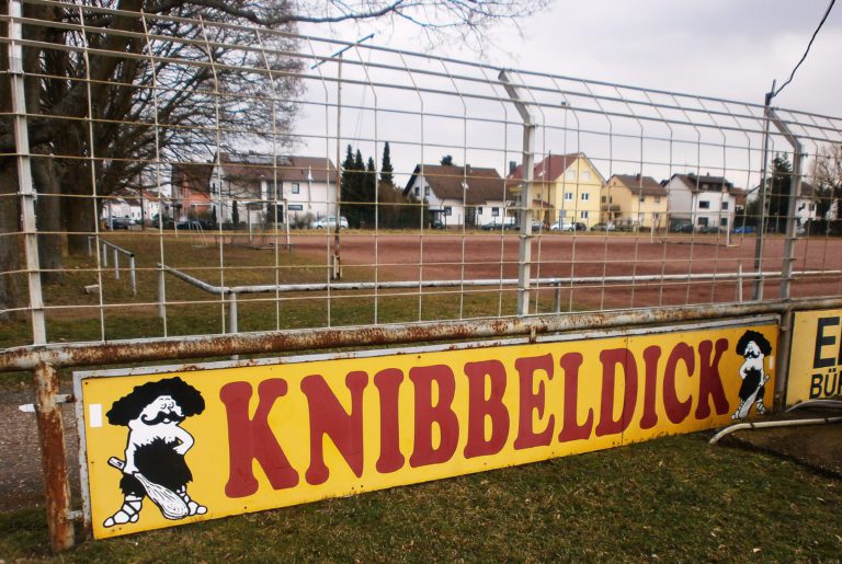 Robert Kölsch-Stadion, Bürstadt