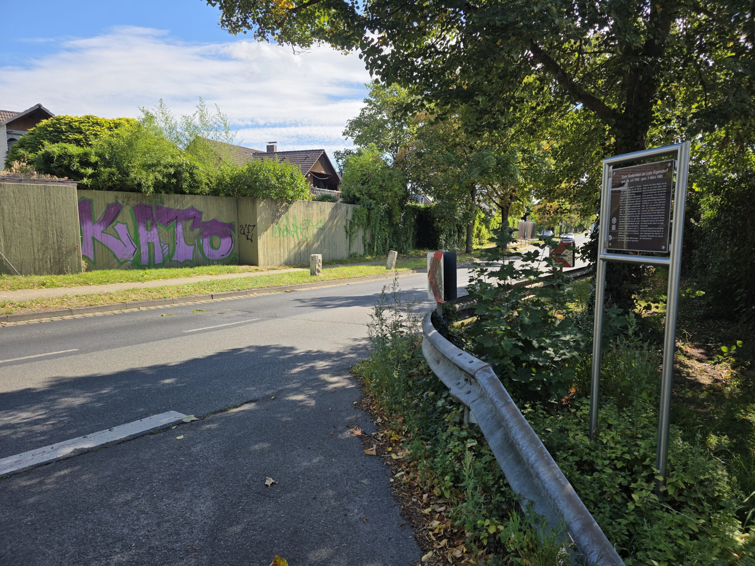 Gedenktafel an der Unfallstelle von Lutz Eigendorf