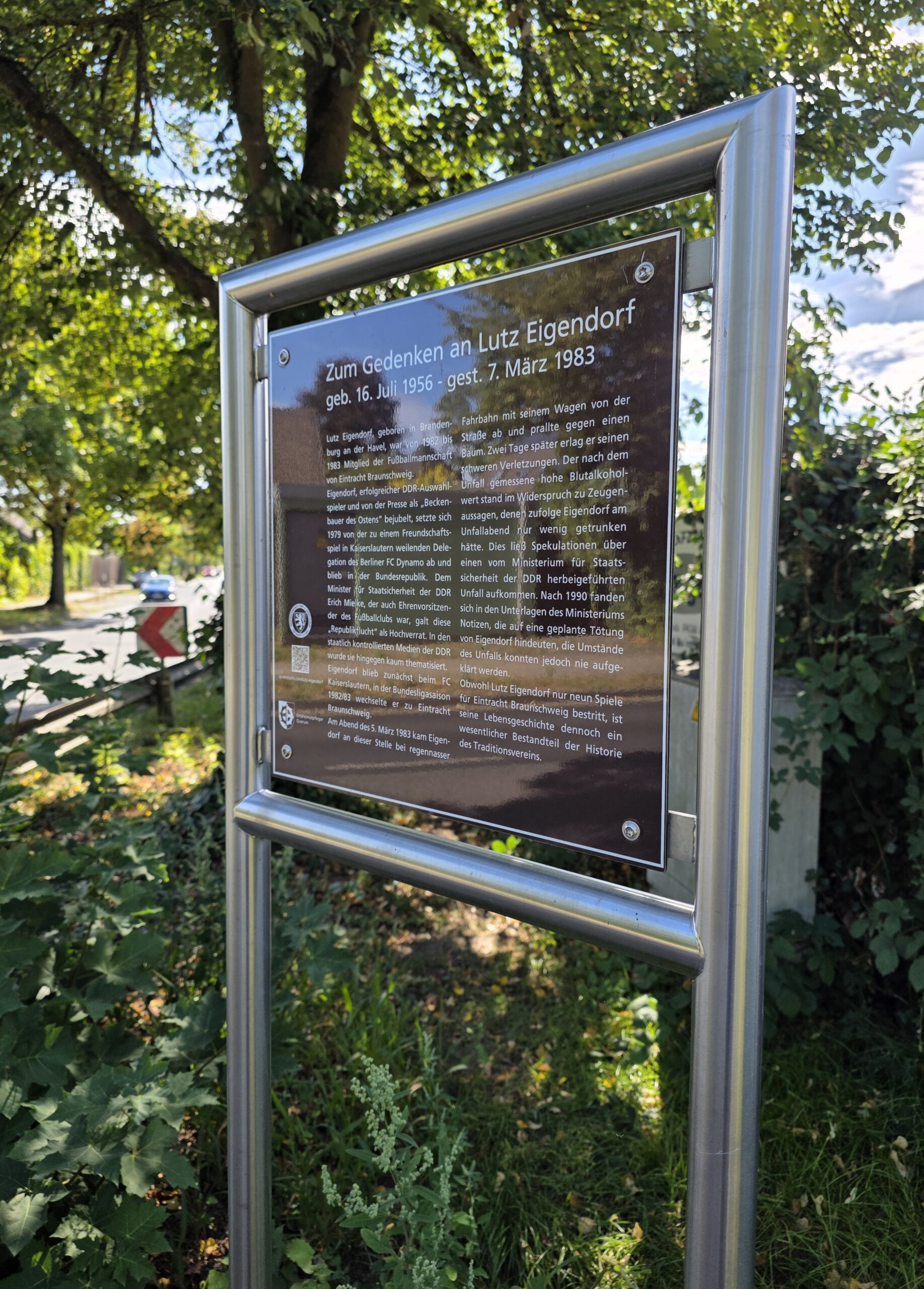 Gedenktafel an der Unfallstelle von Lutz Eigendorf