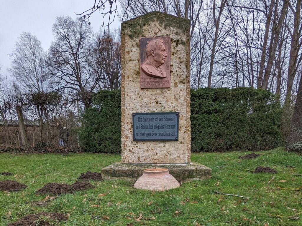 Hermann Peter-Denkmal, Jena