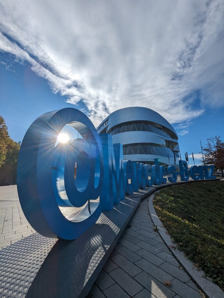 Das Mercedes-Benz-Museum in Stuttgart