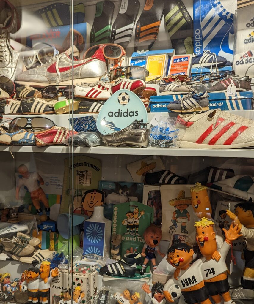 Vintage Gallery