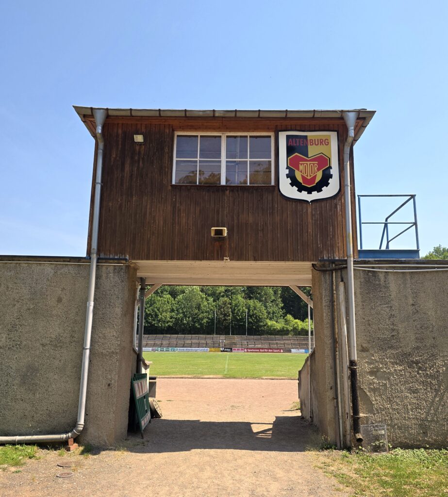 Die Sprecherkabine in der Altenburger Skatbank-Arena