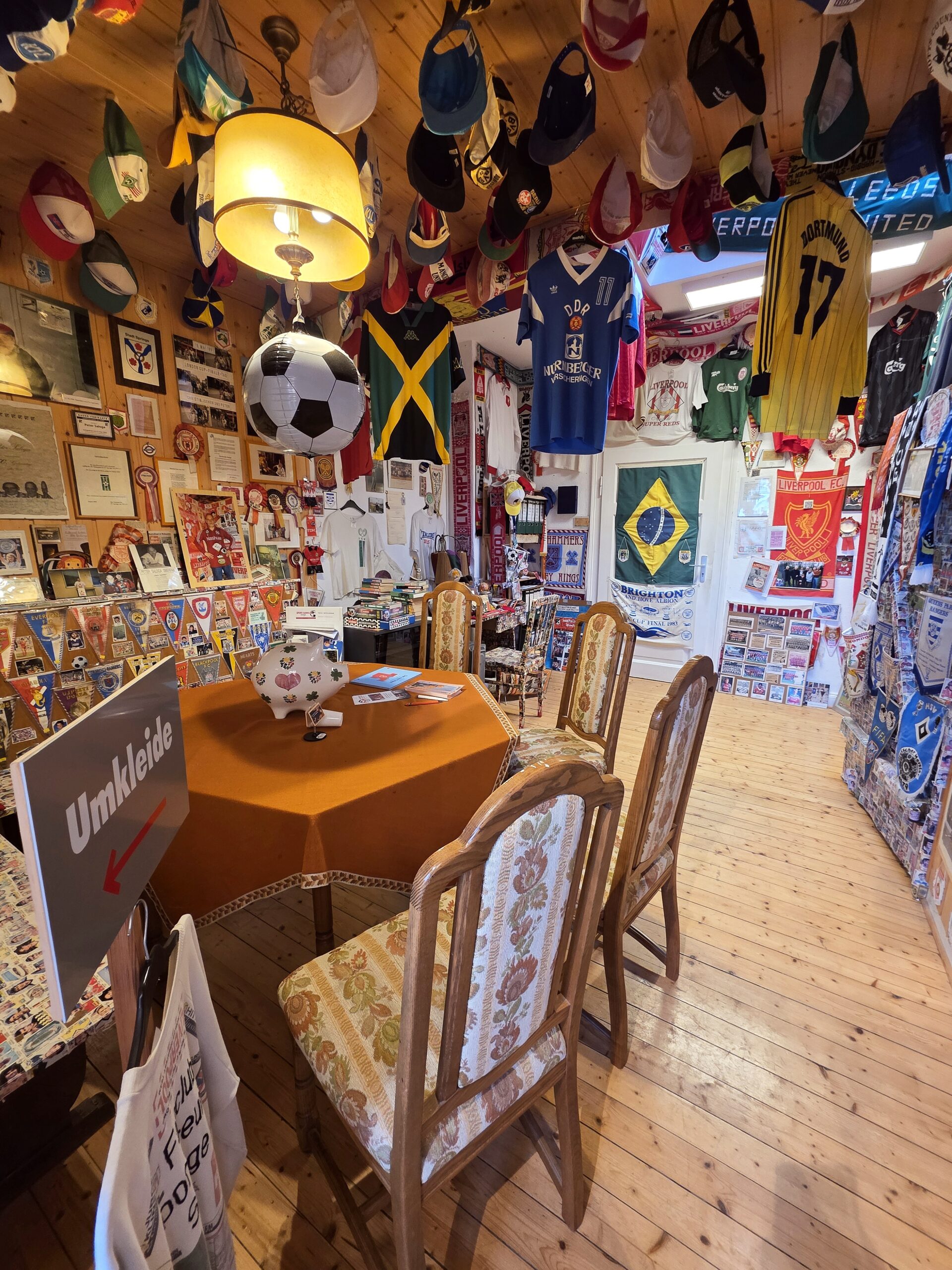 Der "Saloga Keller" im Fußballmuseum Springe