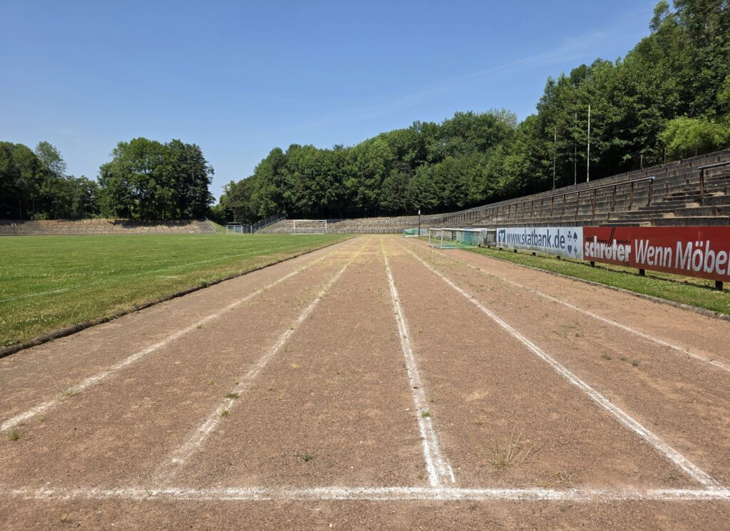 Die Laufbahn der Skatbank-Arena Altenburg