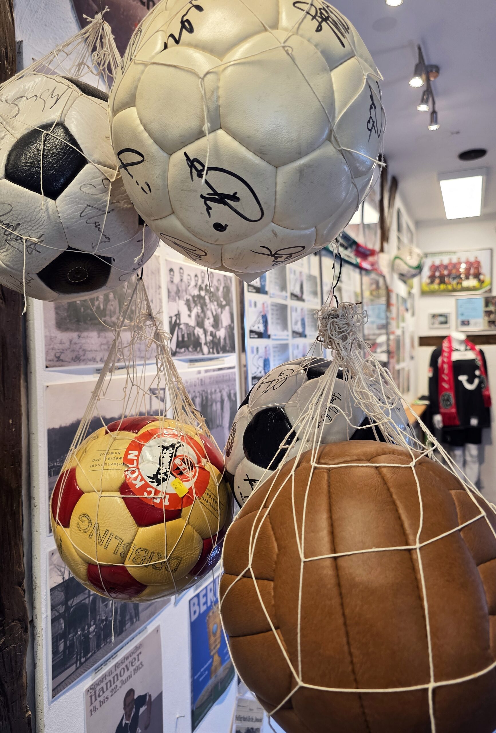 Fußbälle im Springer Fußballmuseum