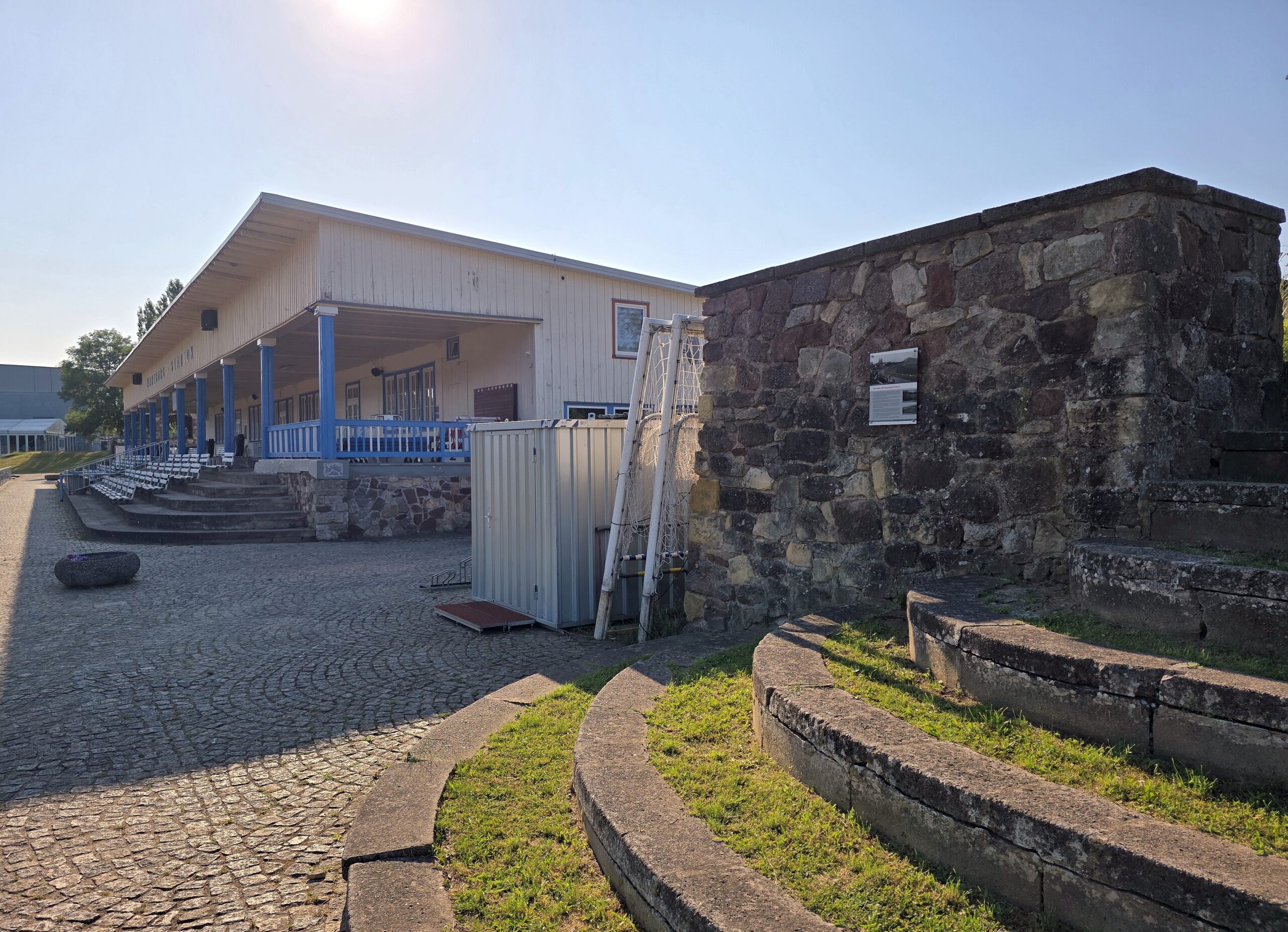 Die Tribüne des Wartburg-Stadions