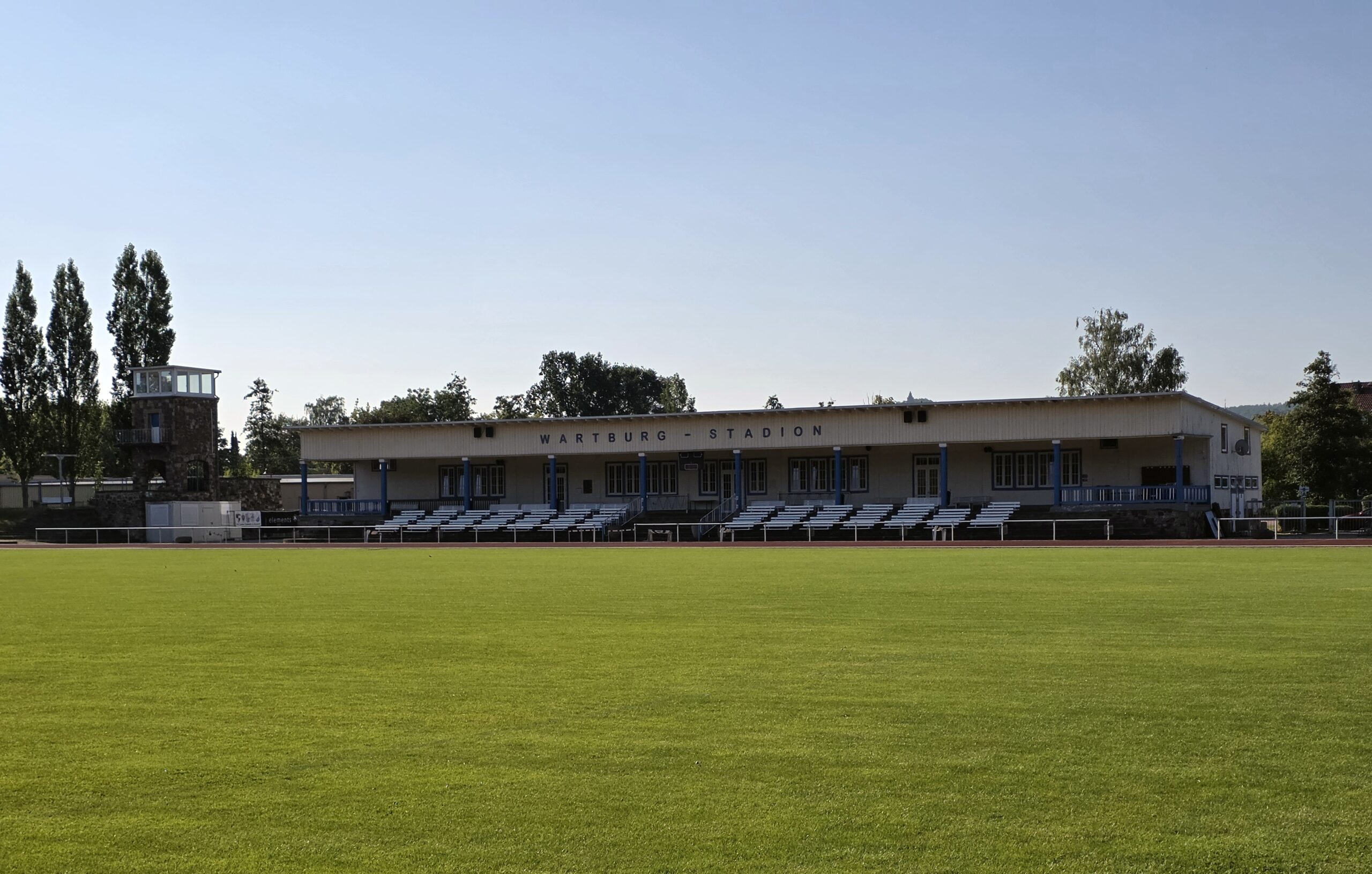 Die Tribüne des Wartburg-Stadions